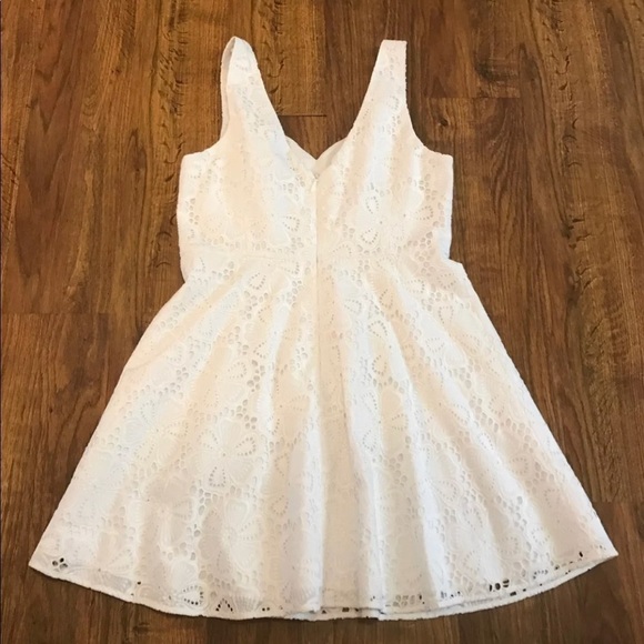 Lilly Pulitzer Lace Dress - Picture 4 of 5